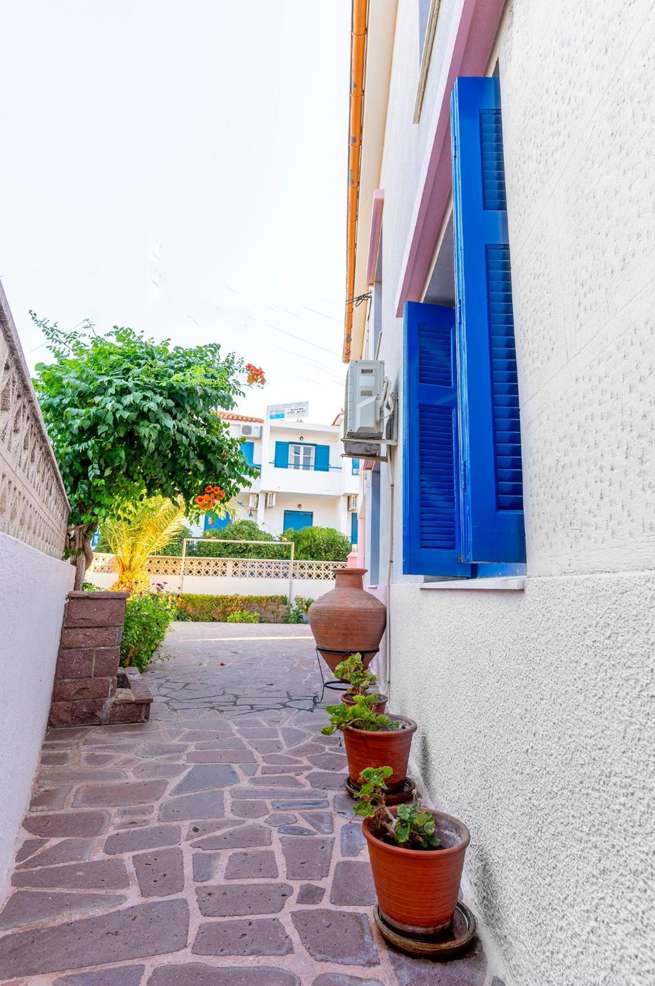 La Skala Eressos Holiday Apartments Exterior photo
